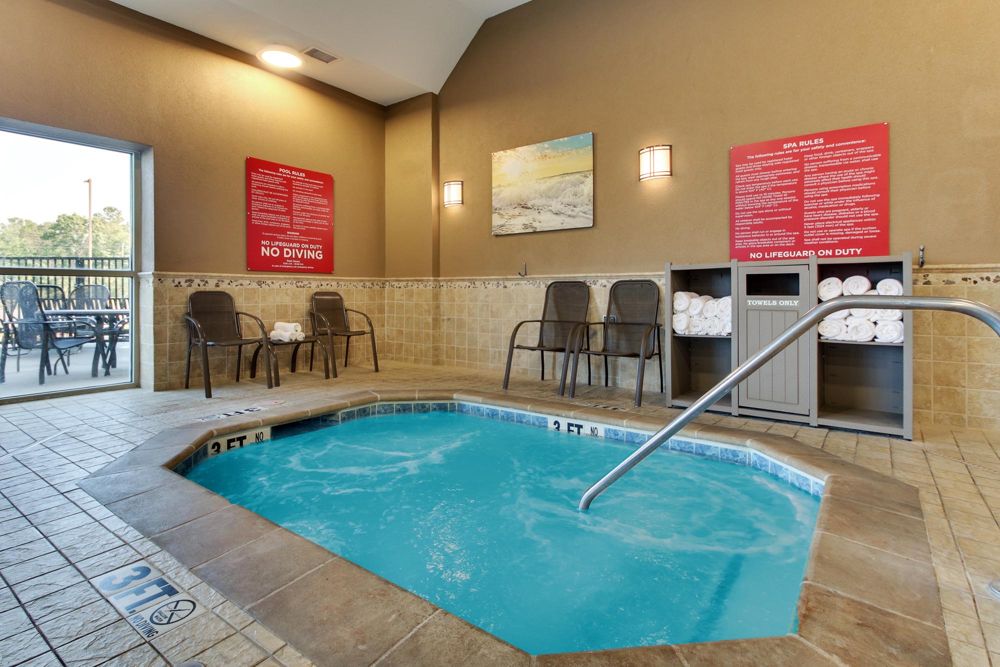Drury Inn & Suites Meridian - Indoor/Outdoor Pool