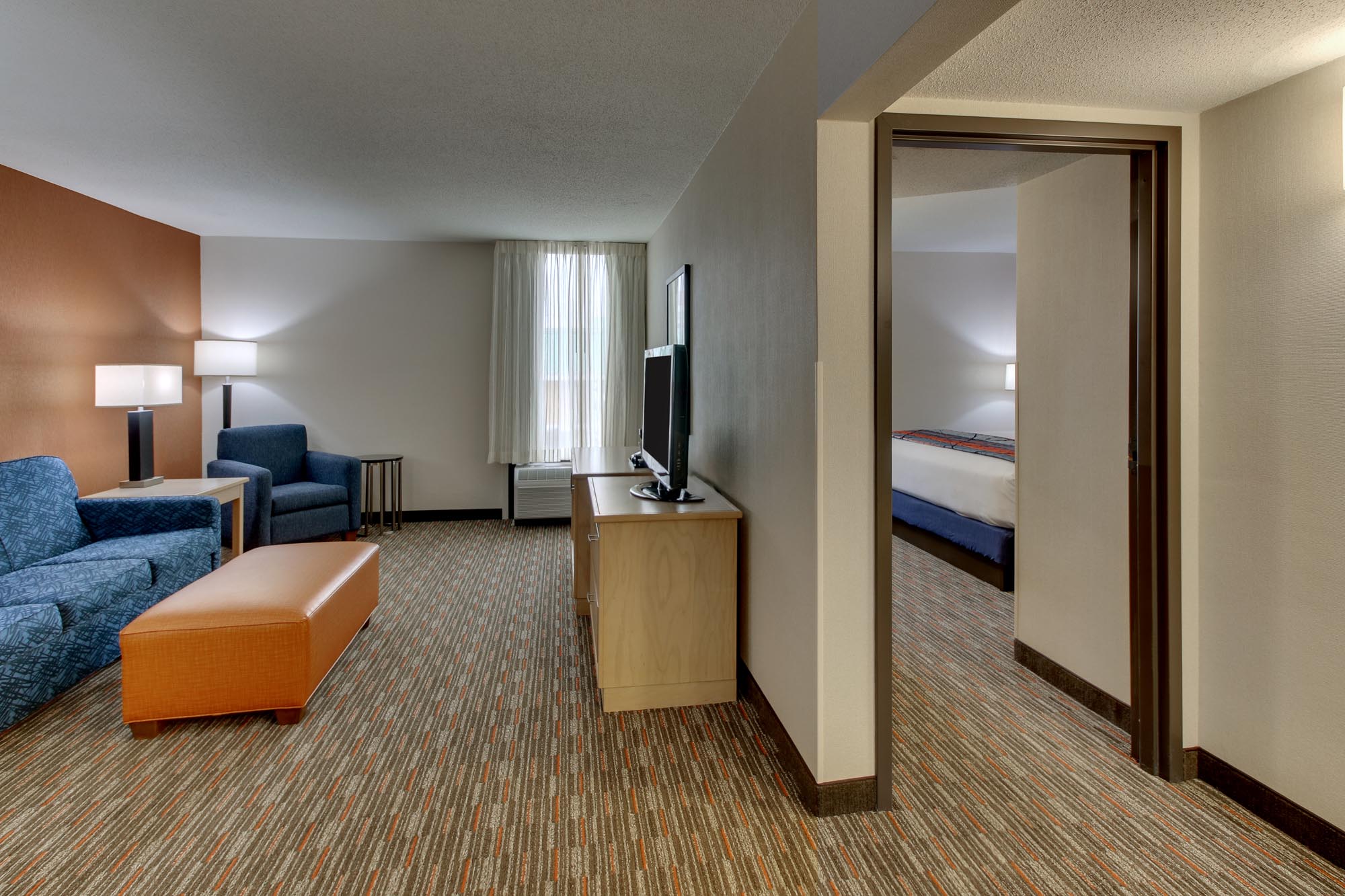 Pear Tree Inn Cape Girardeau West - Two-room Suite Guestroom