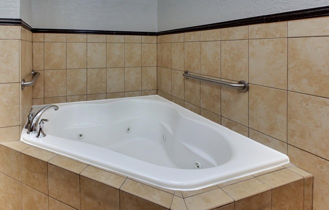 Drury Inn & Suites Phoenix Happy Valley - Bathroom