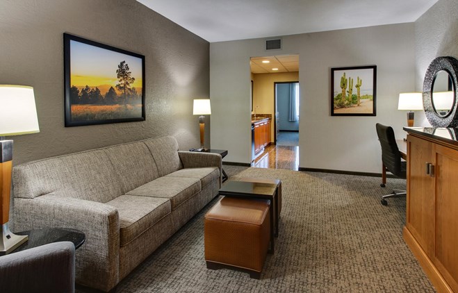Drury Inn & Suites Phoenix Happy Valley - Two-room Suite Guestroom