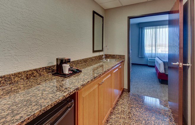 Drury Inn & Suites Phoenix Happy Valley - Two-room Suite Guestroom