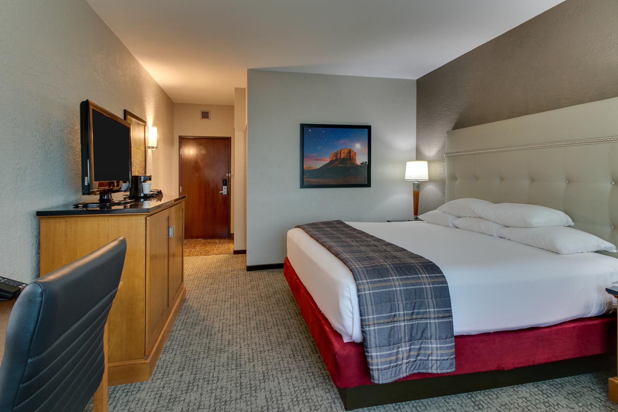 Drury Inn & Suites Phoenix Happy Valley - Deluxe King Guestroom