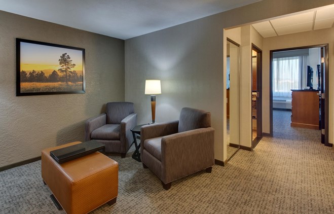 Drury Inn & Suites Phoenix Happy Valley - Deluxe King Guestroom
