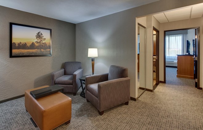 Drury Inn & Suites Phoenix Happy Valley - Deluxe King Guestroom
