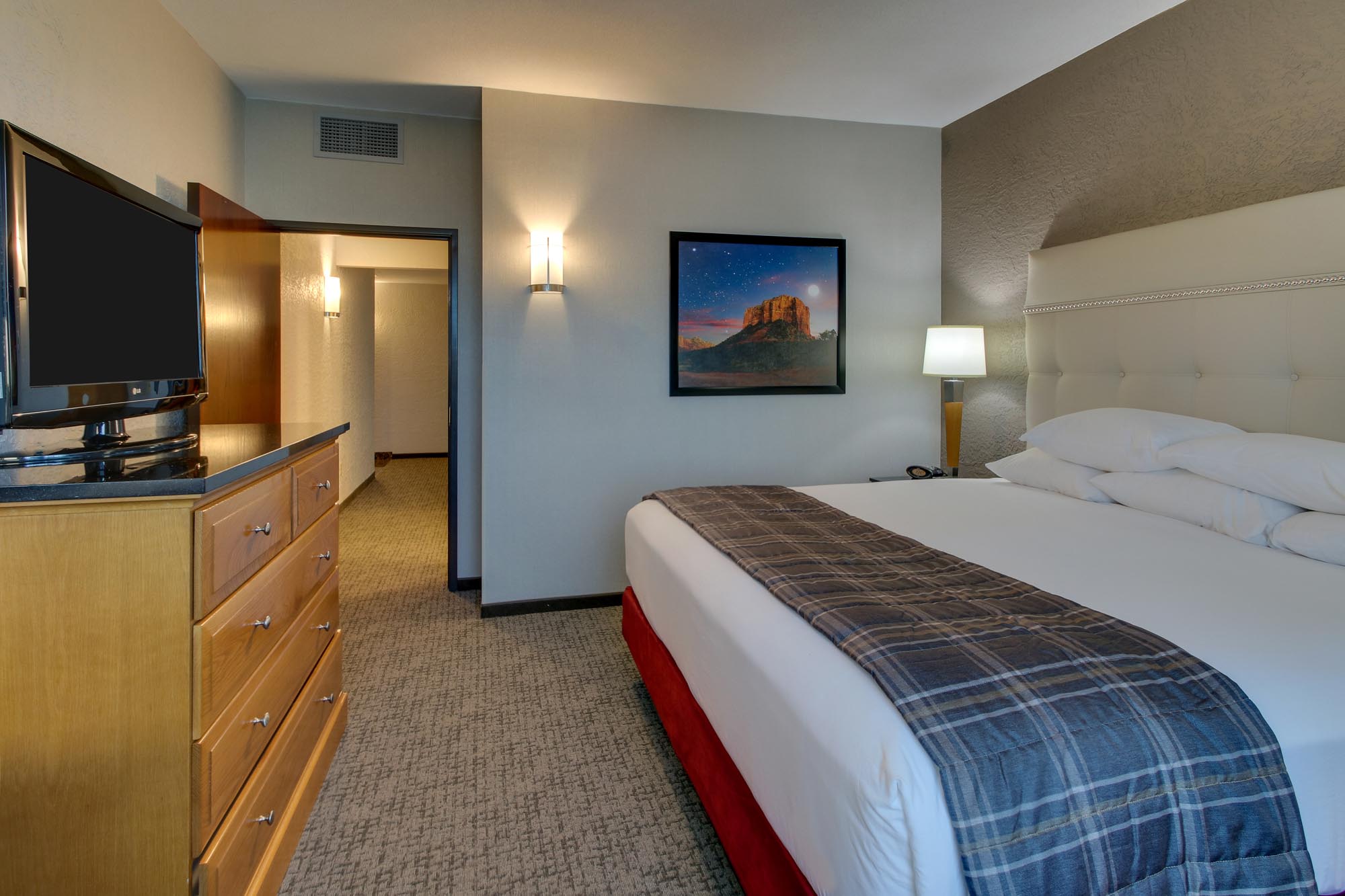 Drury Inn & Suites Phoenix Happy Valley - Deluxe King Guestroom