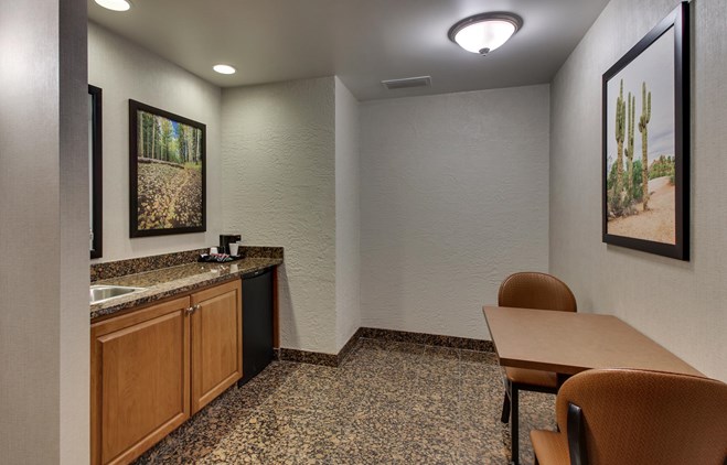 Drury Inn & Suites Phoenix Happy Valley - Two-room Suite Guestroom
