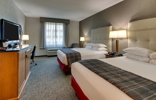 Drury Inn & Suites Phoenix Happy Valley - Deluxe Queen Guestroom