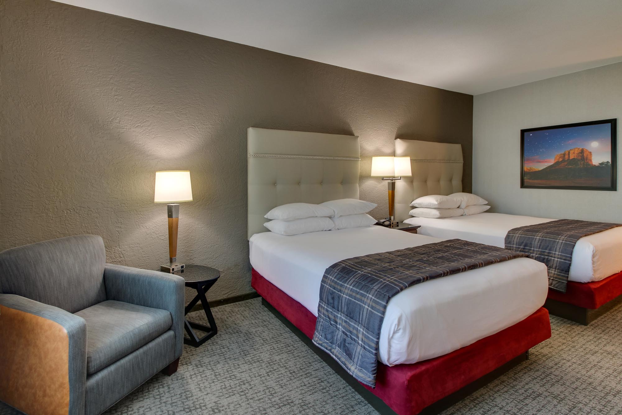 Drury Inn & Suites Phoenix Happy Valley - Deluxe Queen Guestroom