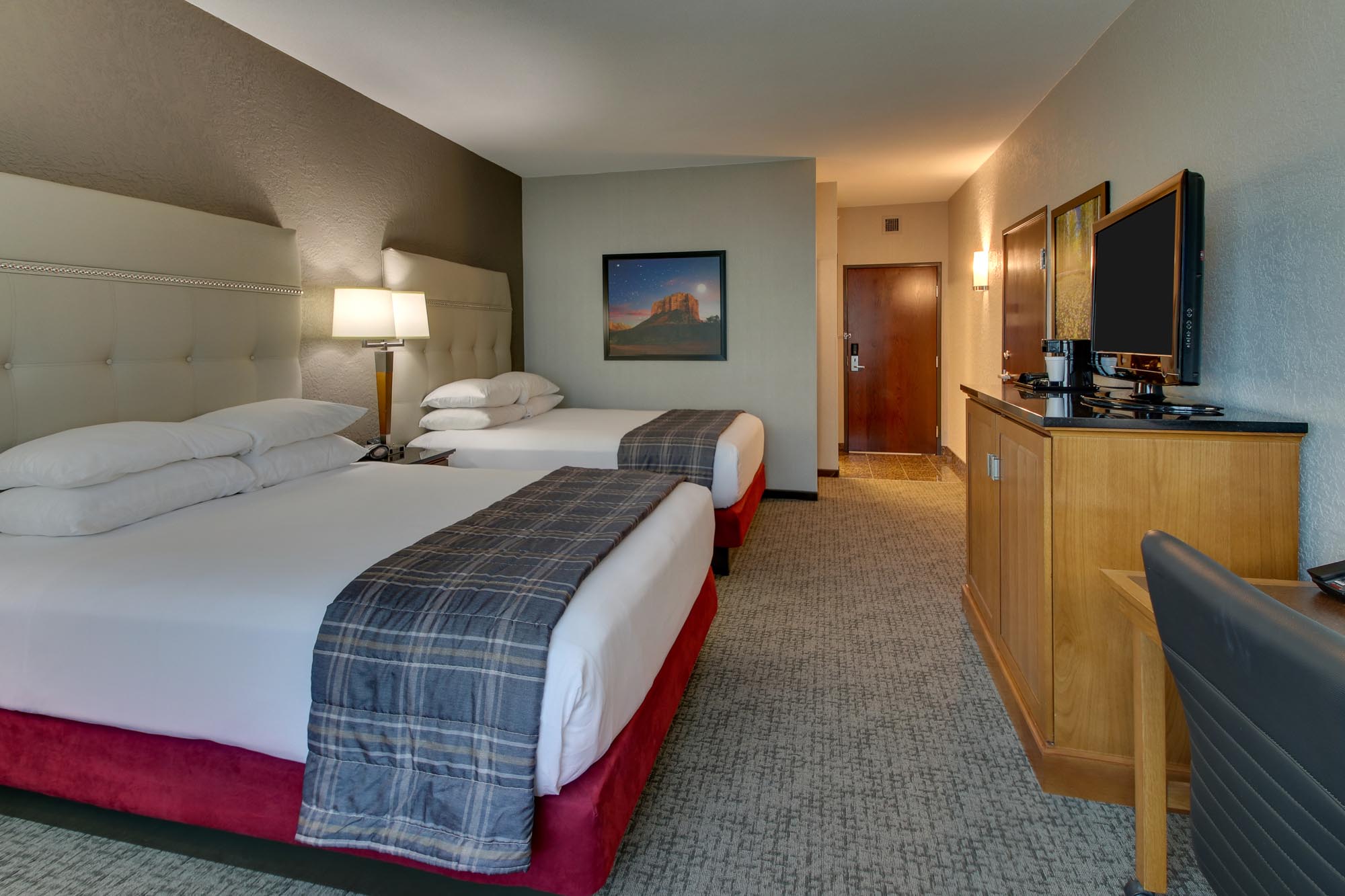 Drury Inn & Suites Phoenix Happy Valley - Deluxe Queen Guestroom