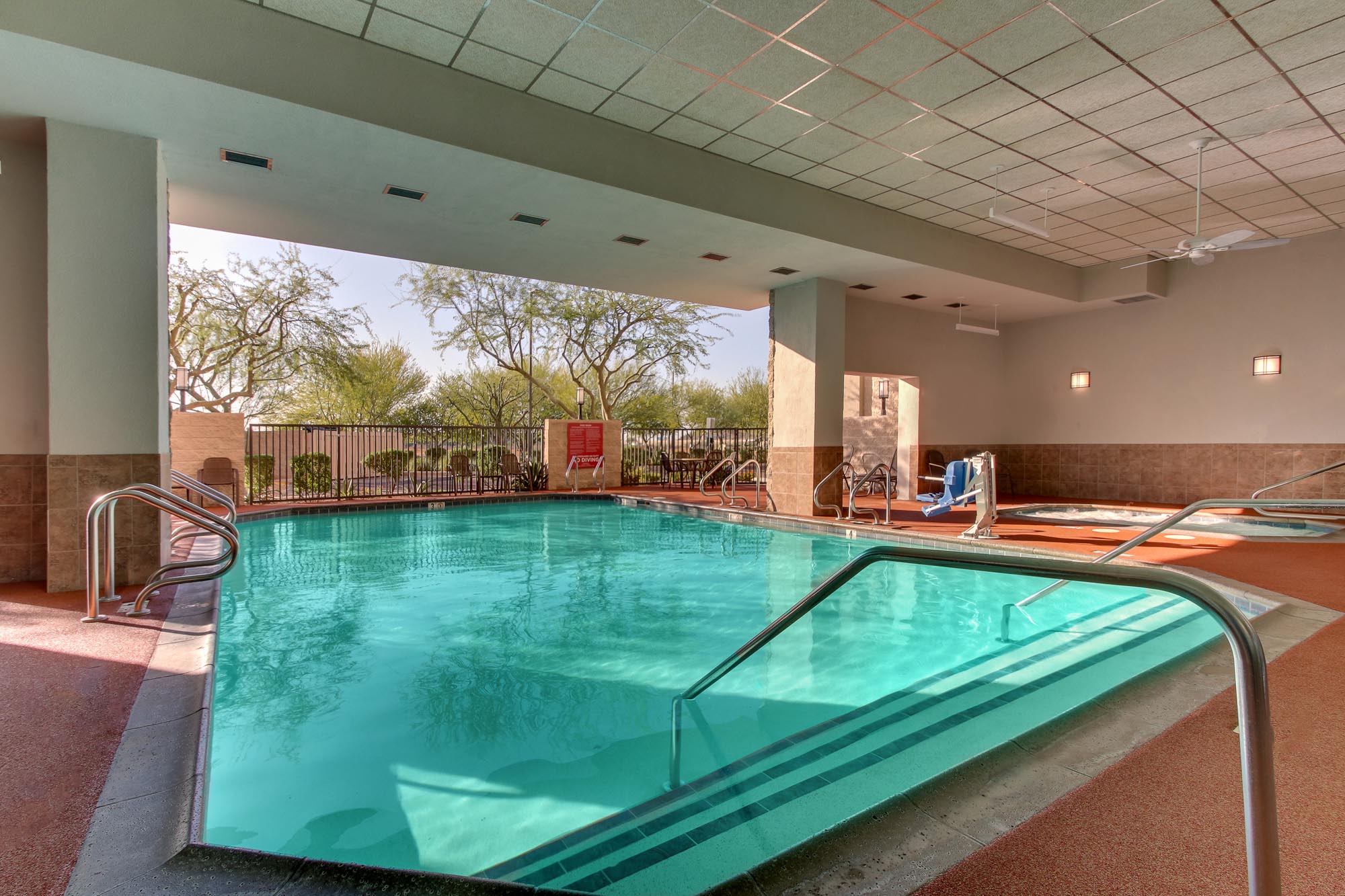 Drury Inn & Suites Phoenix Happy Valley - Indoor/Outdoor Pool