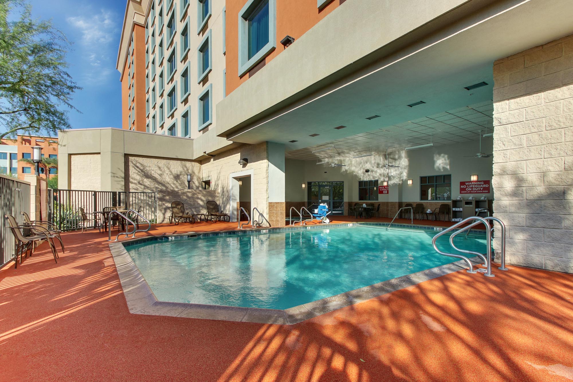 Drury Inn & Suites Phoenix Happy Valley - Indoor/Outdoor Pool