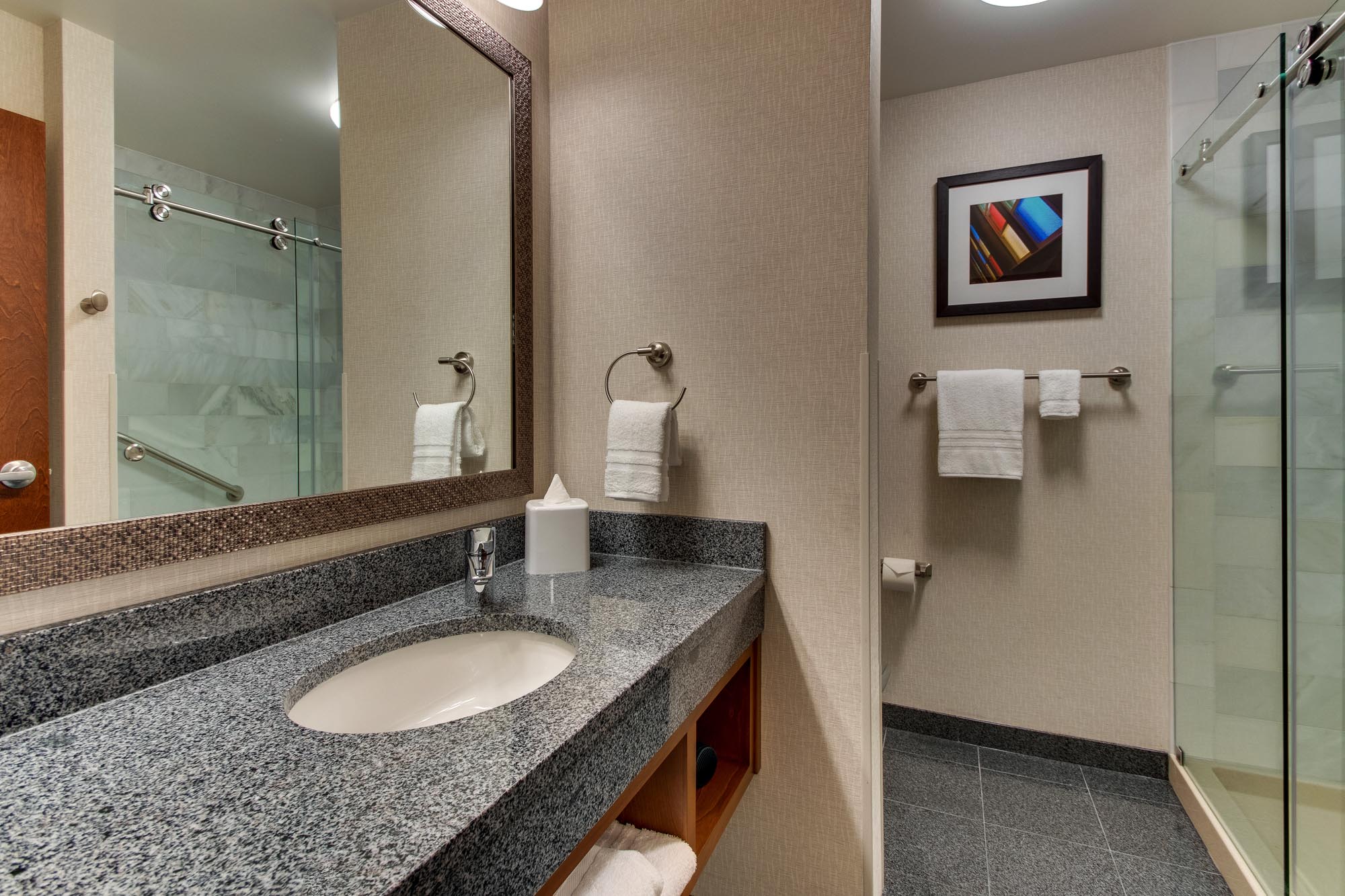 Drury Plaza Hotel Nashville Downtown - Bathroom