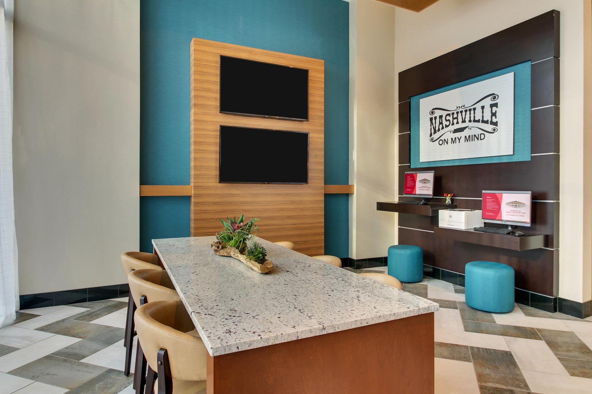 Drury Plaza Hotel Nashville Downtown - 24 Hour Business Center