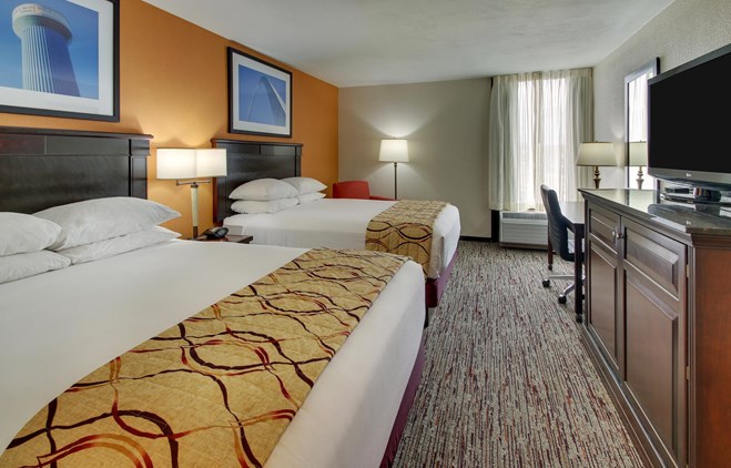 Pear Tree Inn Arnold - Deluxe Queen Guestroom