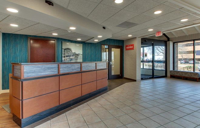 Drury Hotels - Pear Tree Inn St. Louis Airport