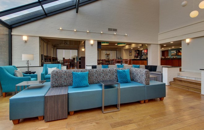 Drury Hotels - Pear Tree Inn St. Louis Airport