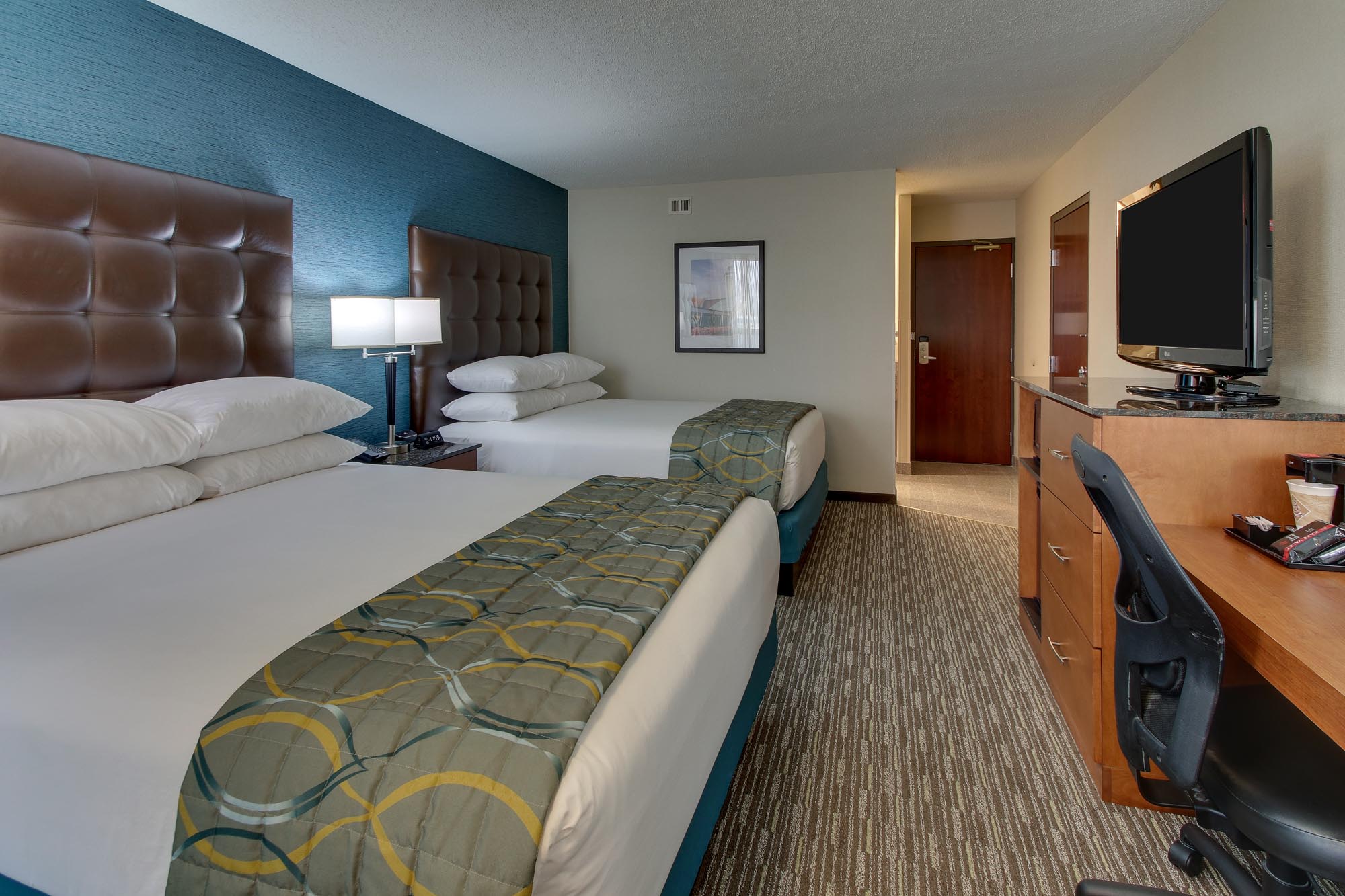 Pear Tree Inn St. Louis Airport - Deluxe Queen Guestroom