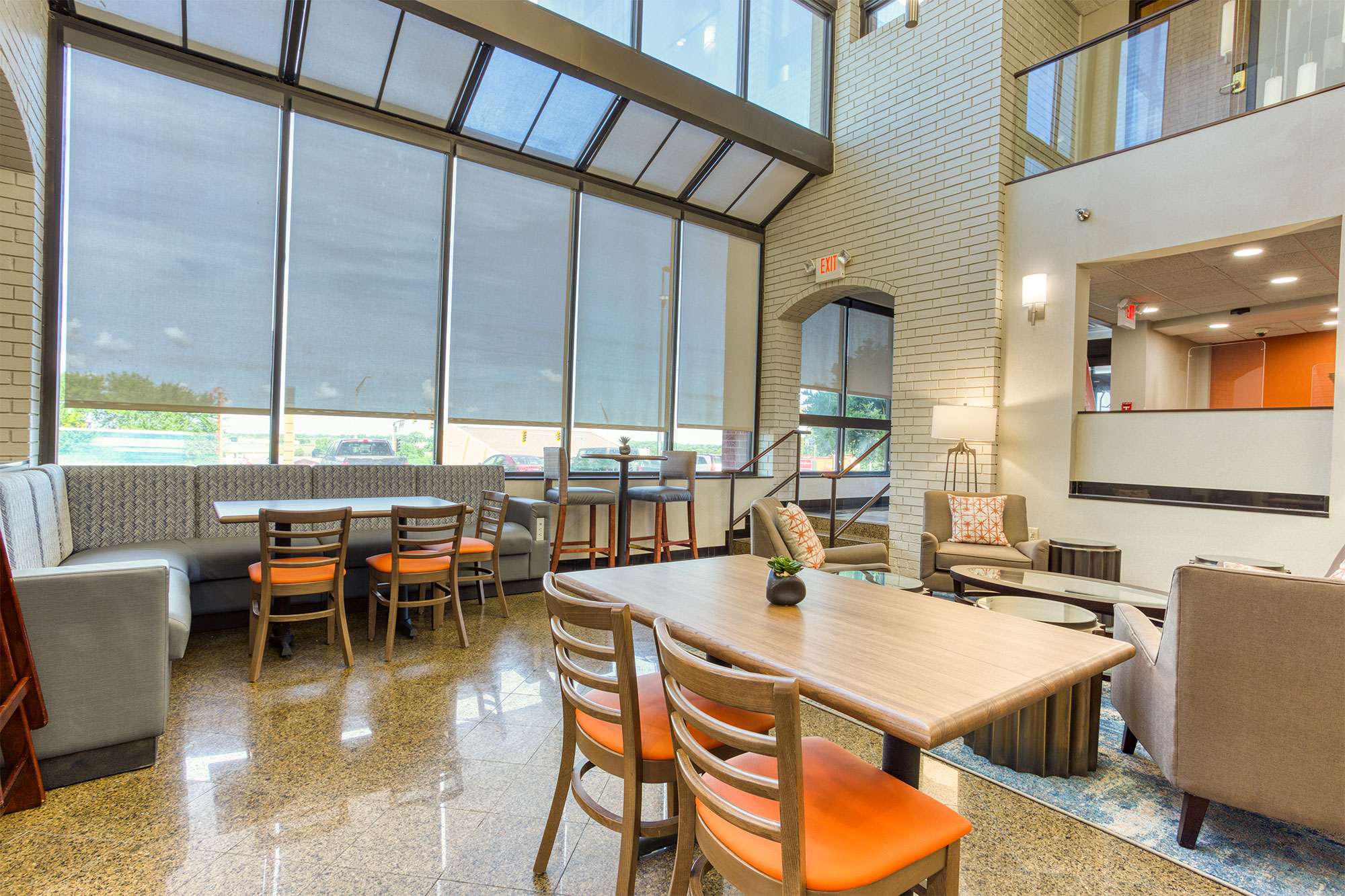 Drury Inn & Suites St. Louis Collinsville - Dining Area
