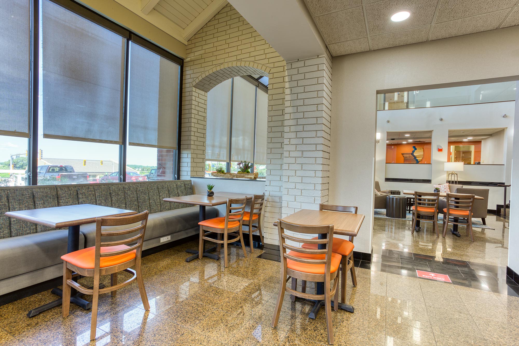 Drury Inn & Suites St. Louis Collinsville - Dining Area