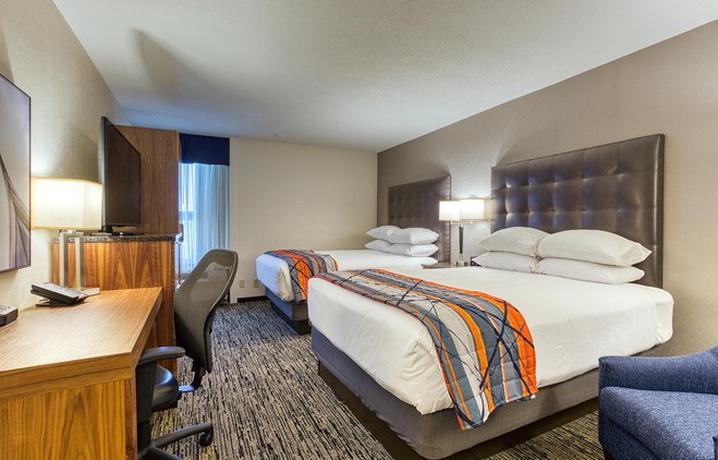 Drury Inn & Suites St. Louis Collinsville - 2 Queen Beds Room