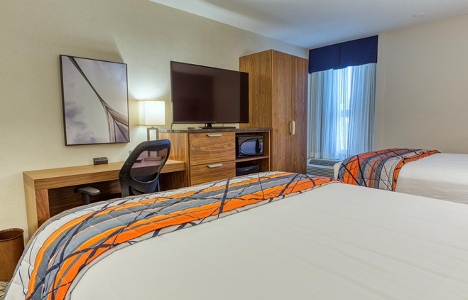 Drury Inn & Suites St. Louis Collinsville - 2 Queen Beds Room