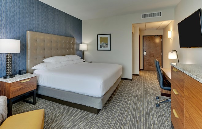 Drury Inn & Suites Lafayette, IN - King Deluxe Guestroom