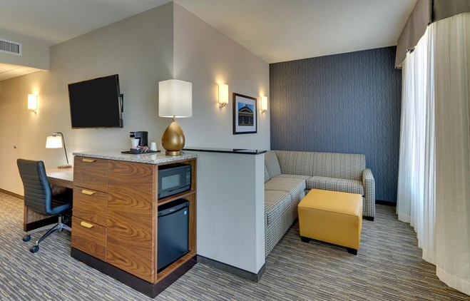 Drury Inn & Suites Lafayette, IN - King Deluxe Guestroom