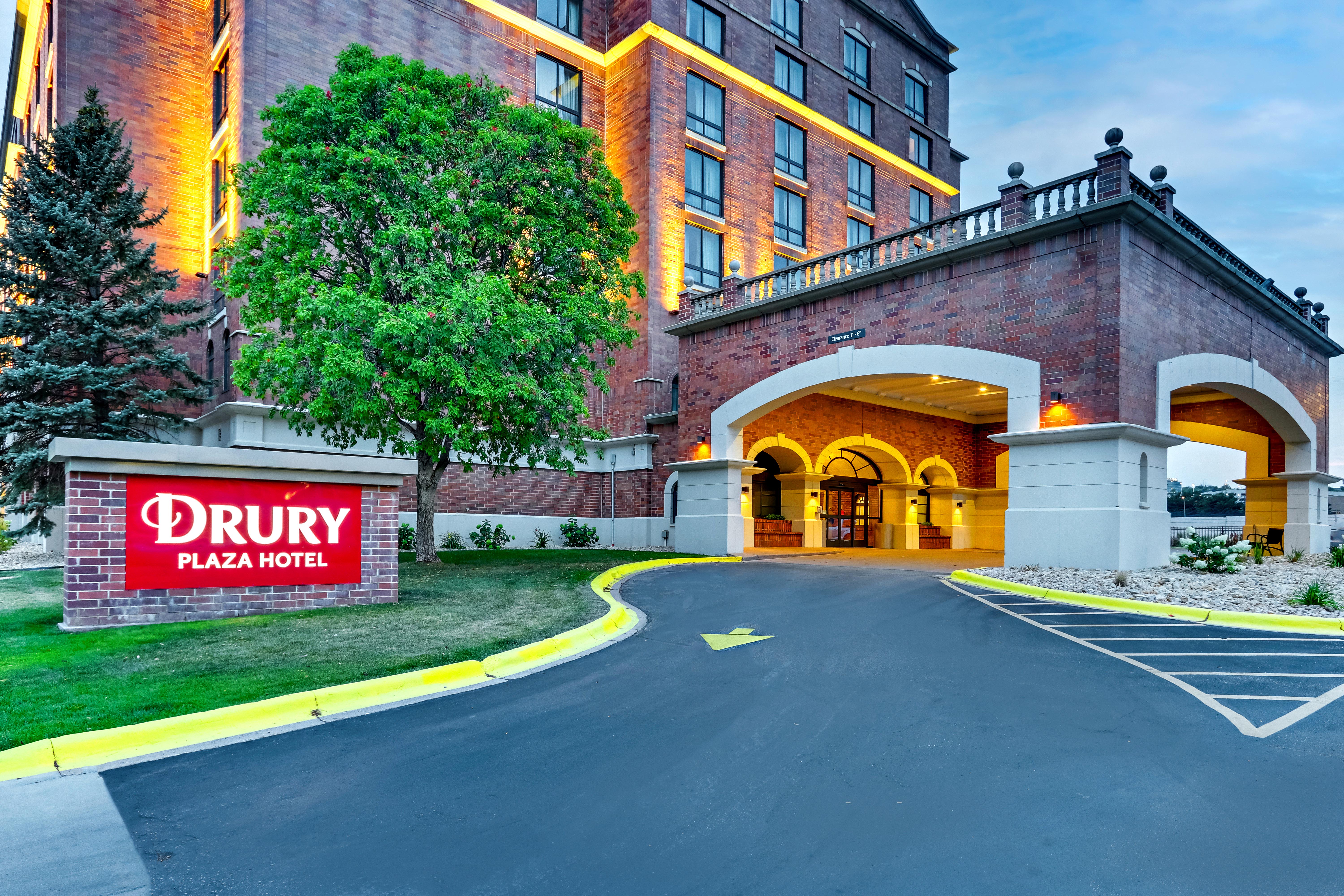 St. Paul Embassy Suites hotel to close in January, rebrand Drury