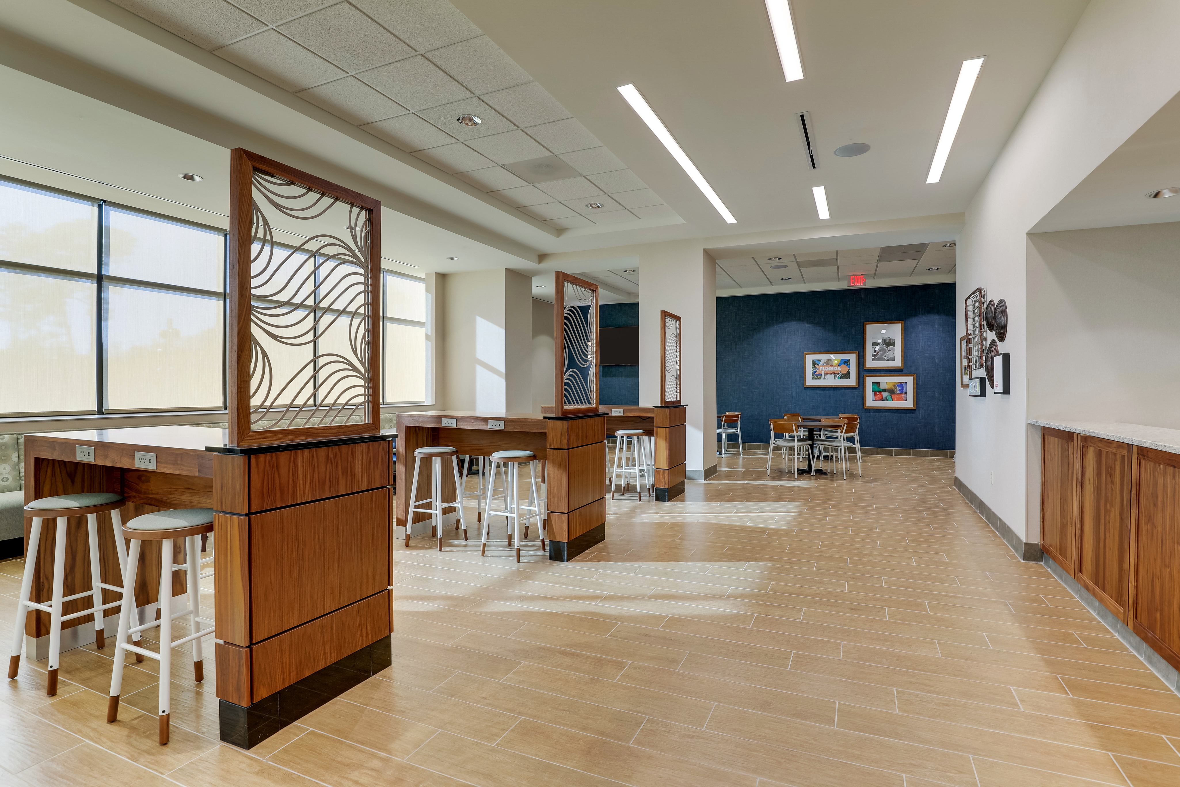 Drury Plaza Hotel Orlando - Disney Springs® Area - Dining Area