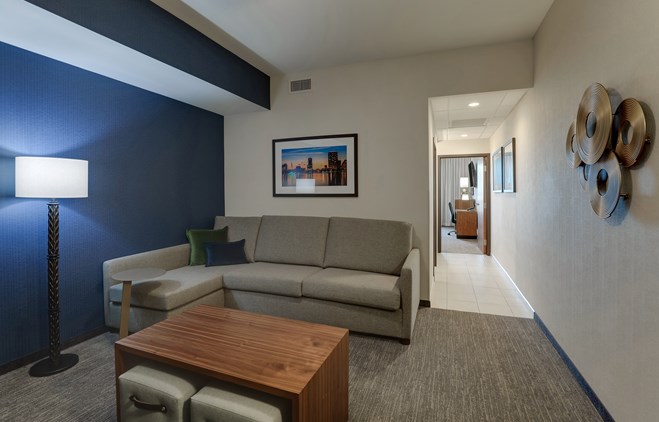 Drury Plaza Hotel Orlando - Disney Springs® Area - King Suite