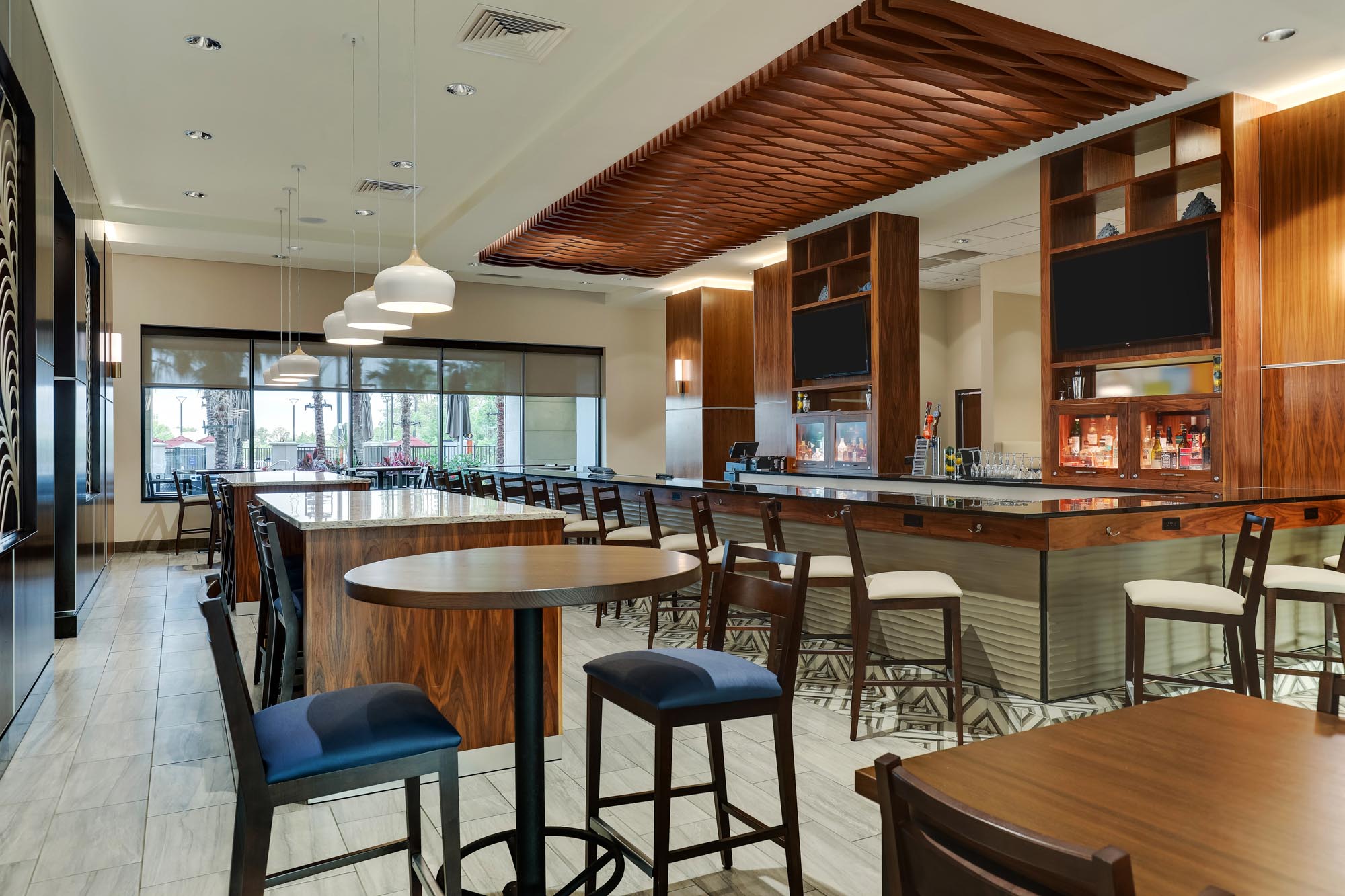 Drury Plaza Hotel Orlando - Disney Springs® Area - Kitchen + Bar