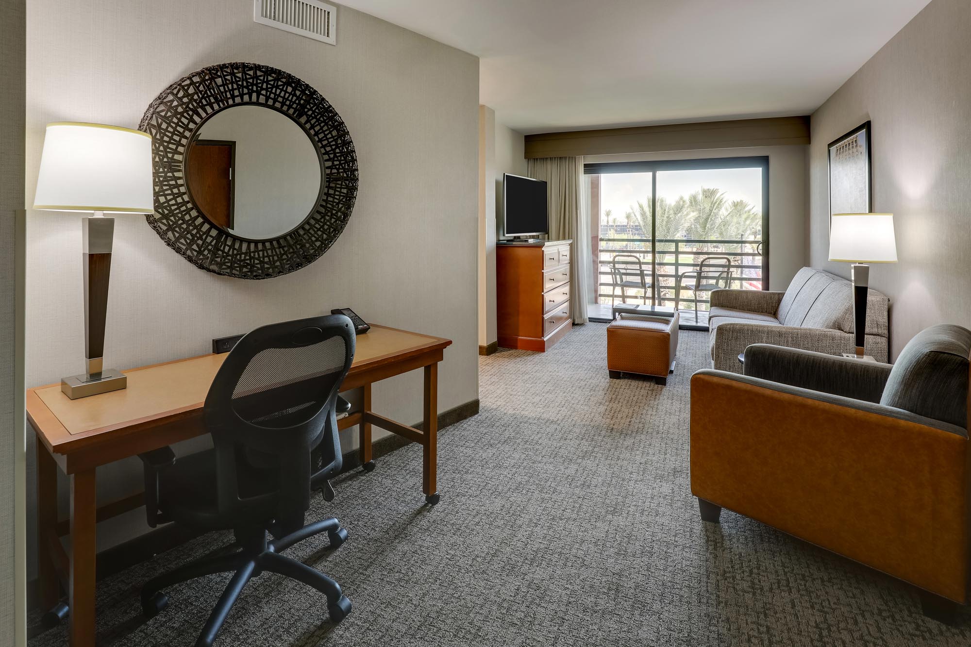 Drury Inn & Suites Phoenix Airport - King Suite with Terrace