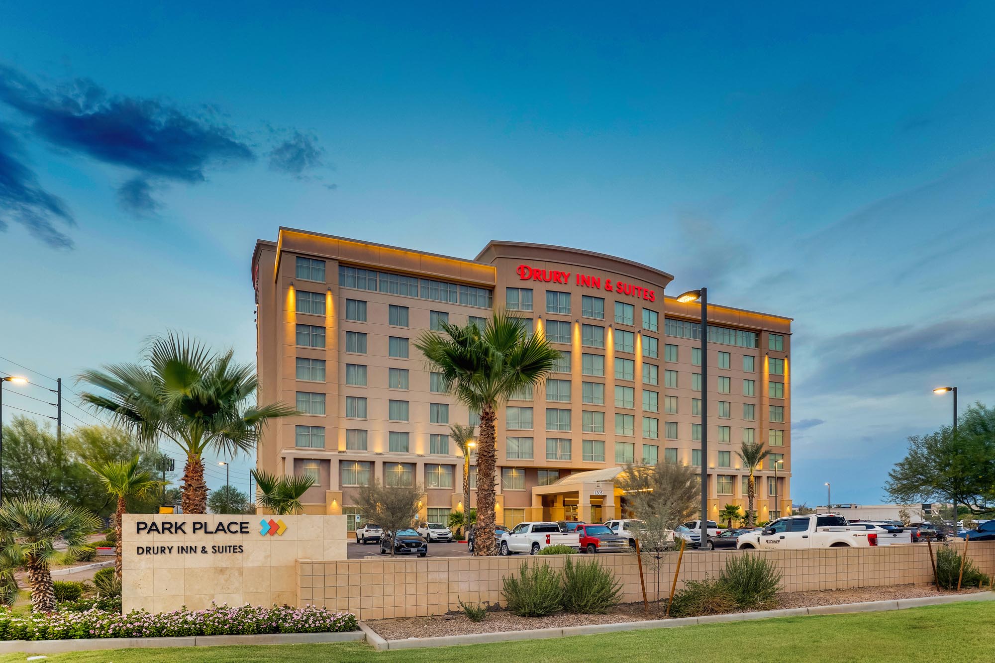 Drury Inn & Suites Phoenix Chandler - Exterior