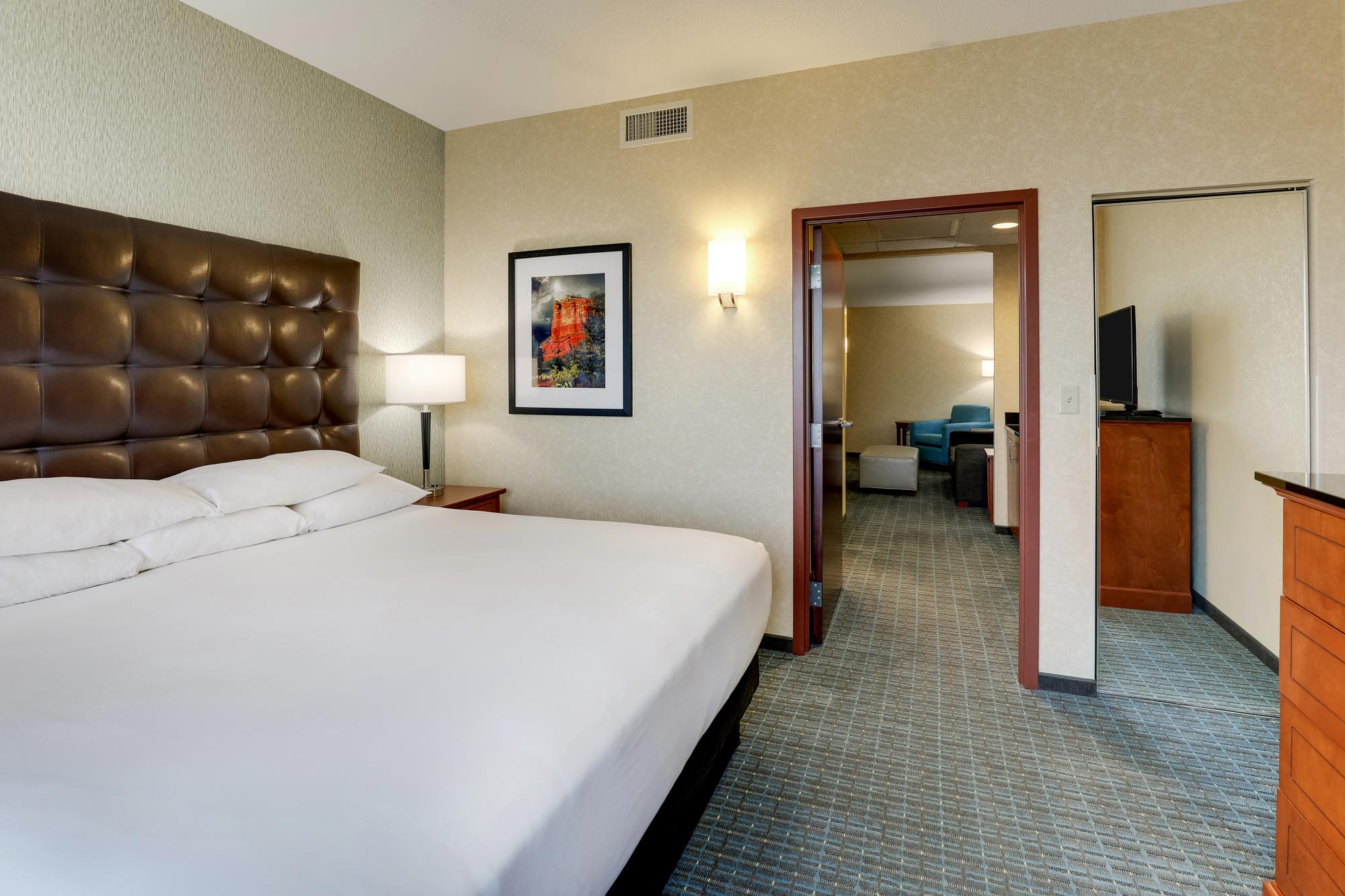 Drury Inn & Suites Phoenix Chandler - King Suite