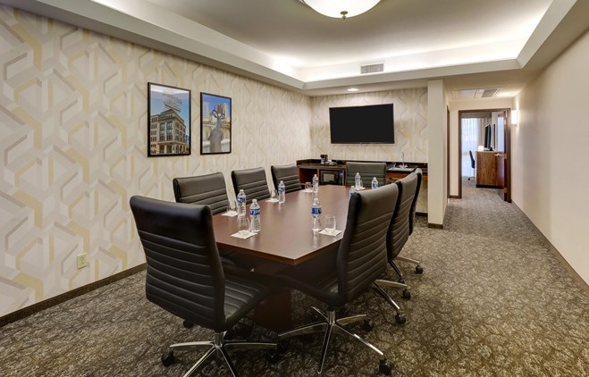 Drury Plaza Hotel Columbus Downtown - King Room with Meeting Space