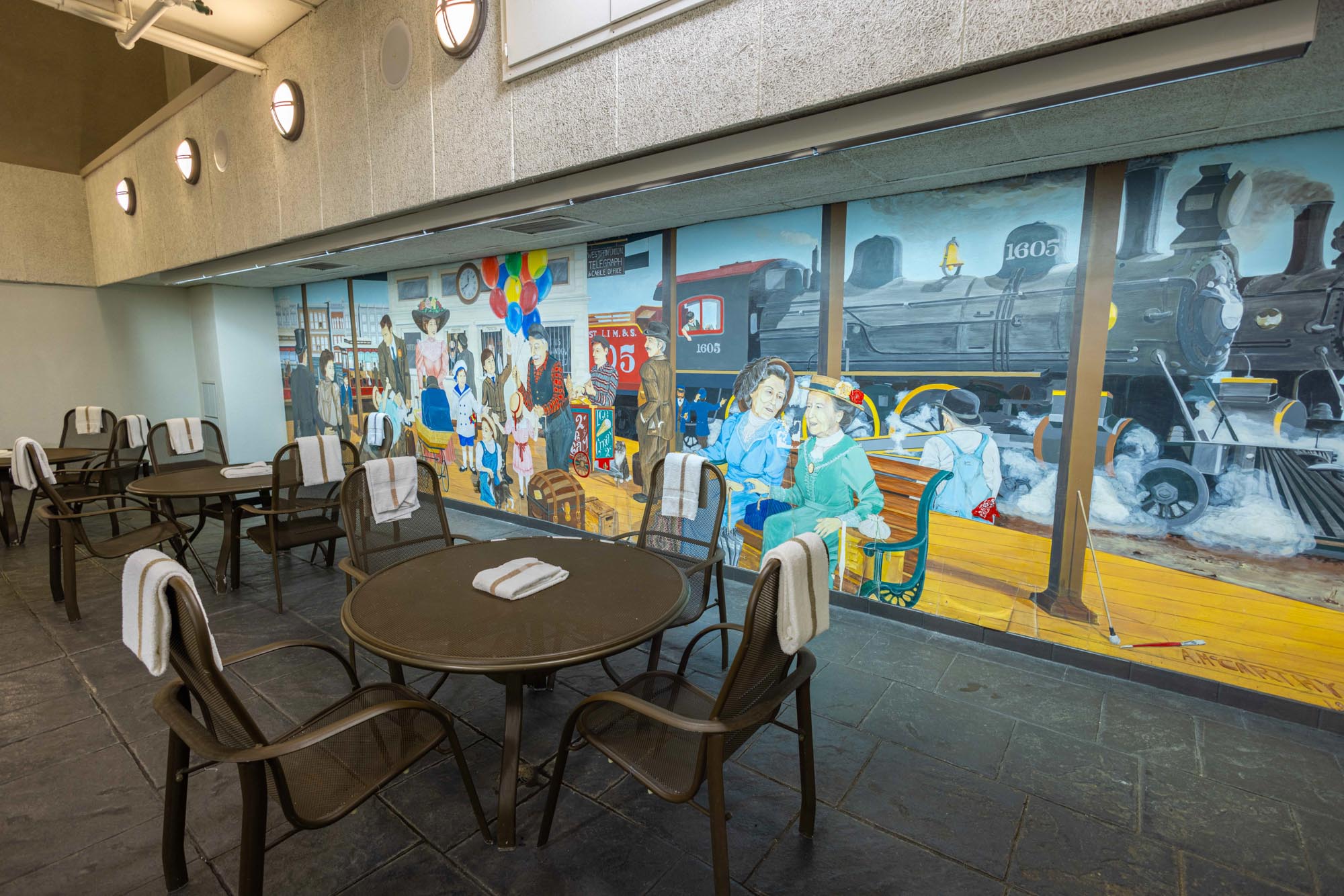 Drury Inn & Suites St. Louis Union Station - Pool Area