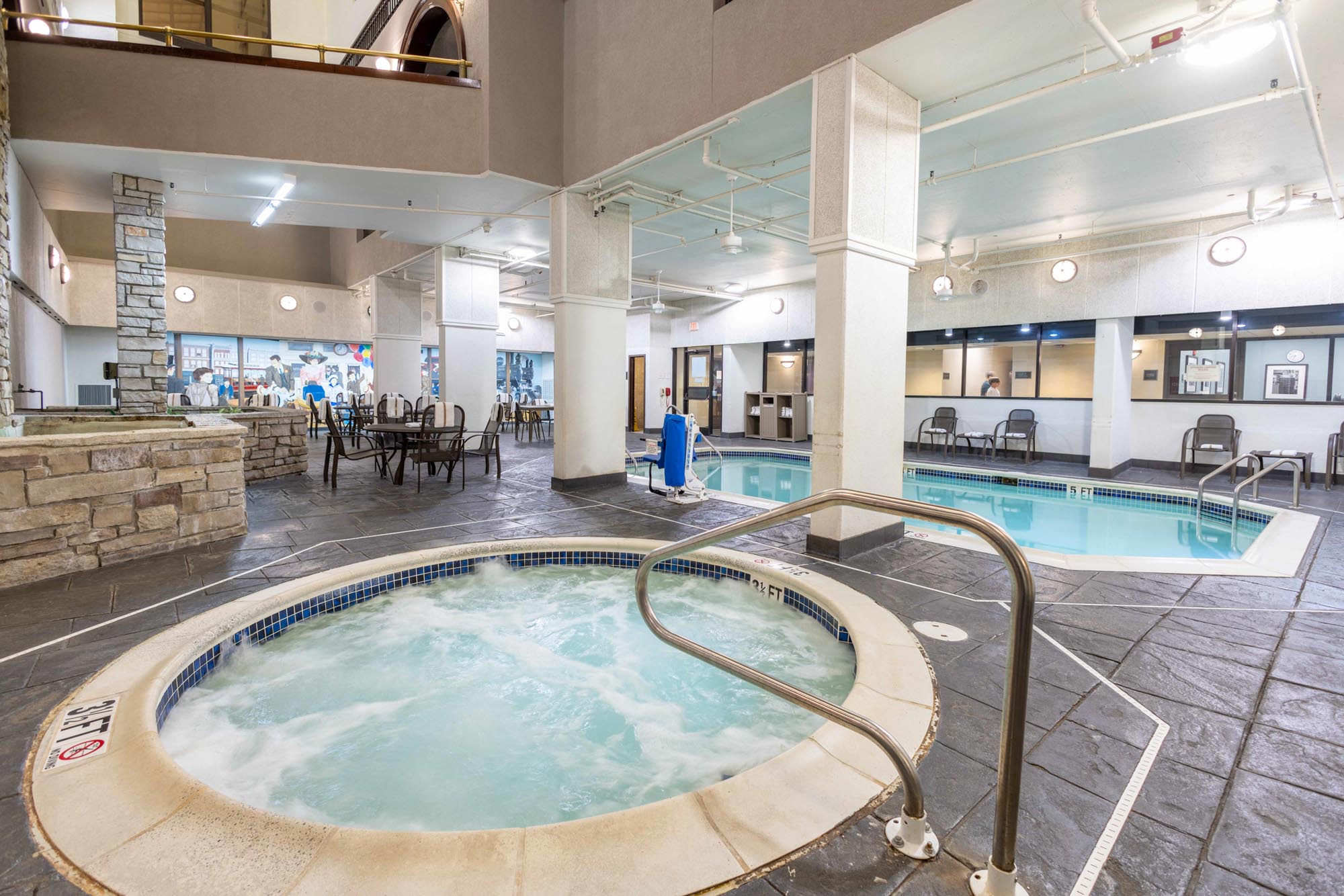 Drury Inn & Suites St. Louis Union Station - Pool