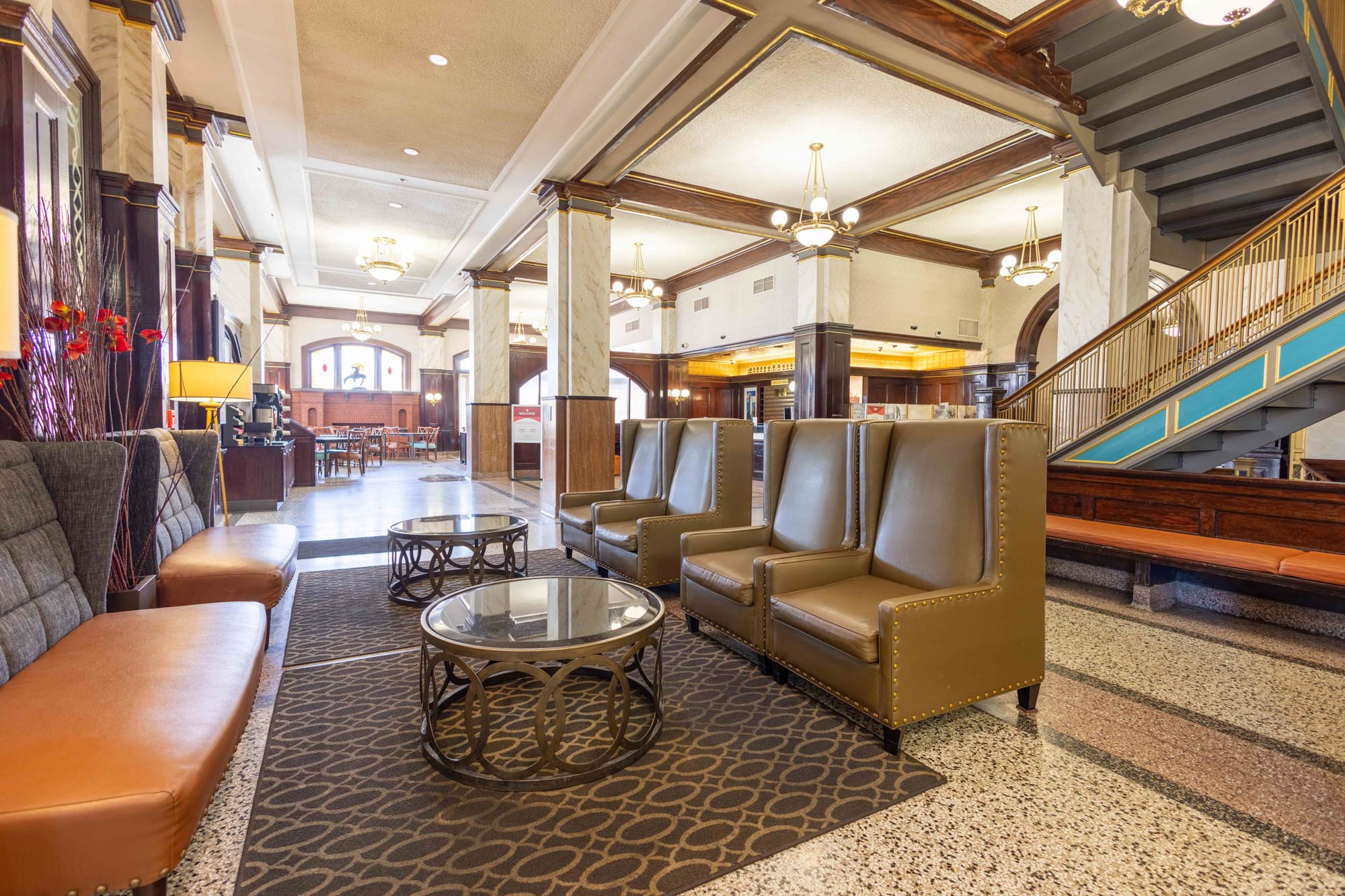 Drury Inn & Suites St. Louis Union Station - Lobby