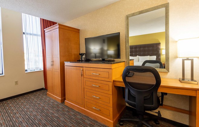 Drury Inn & Suites St. Louis Union Station - King Room