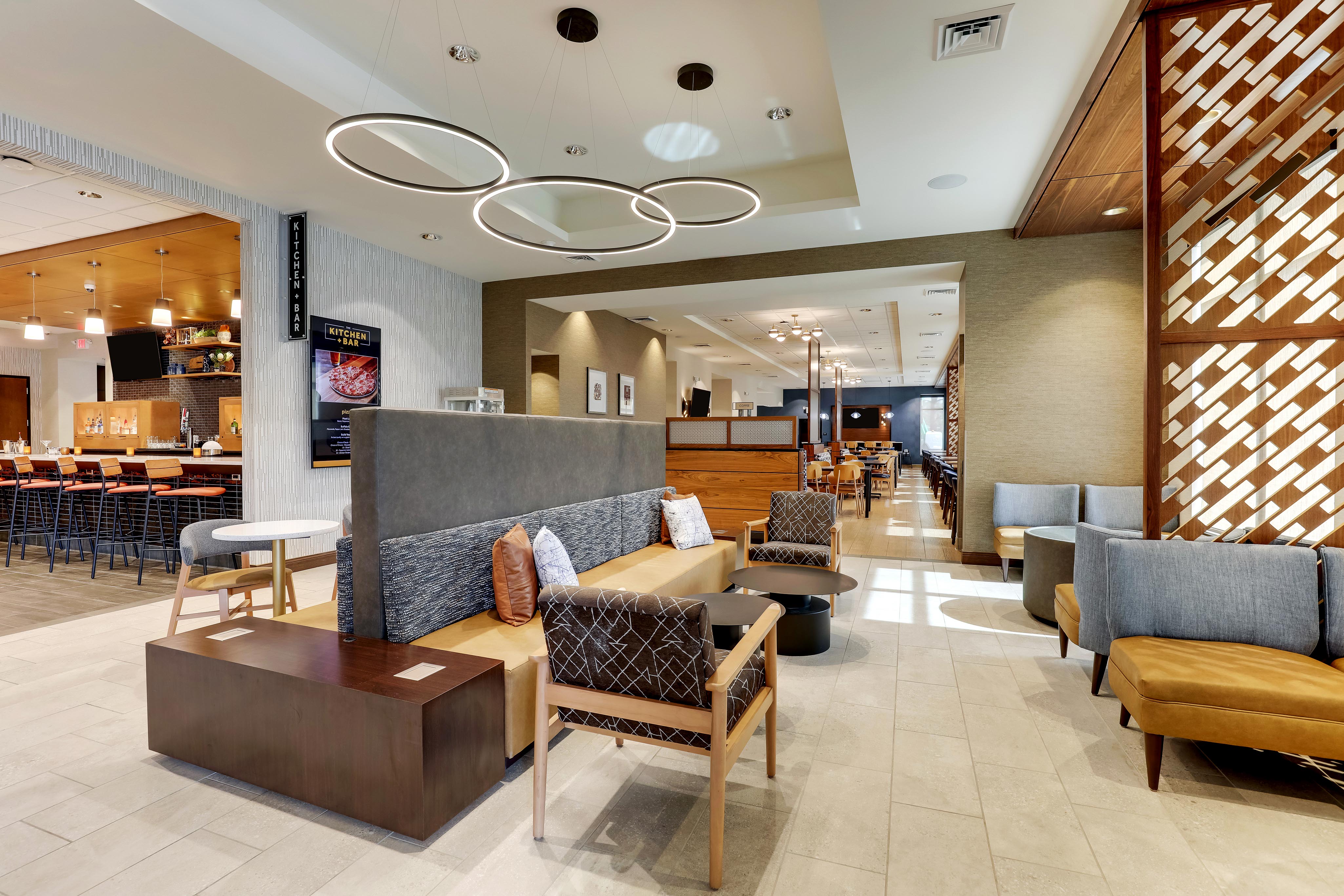 Drury Plaza Hotel Tallahassee Lobby