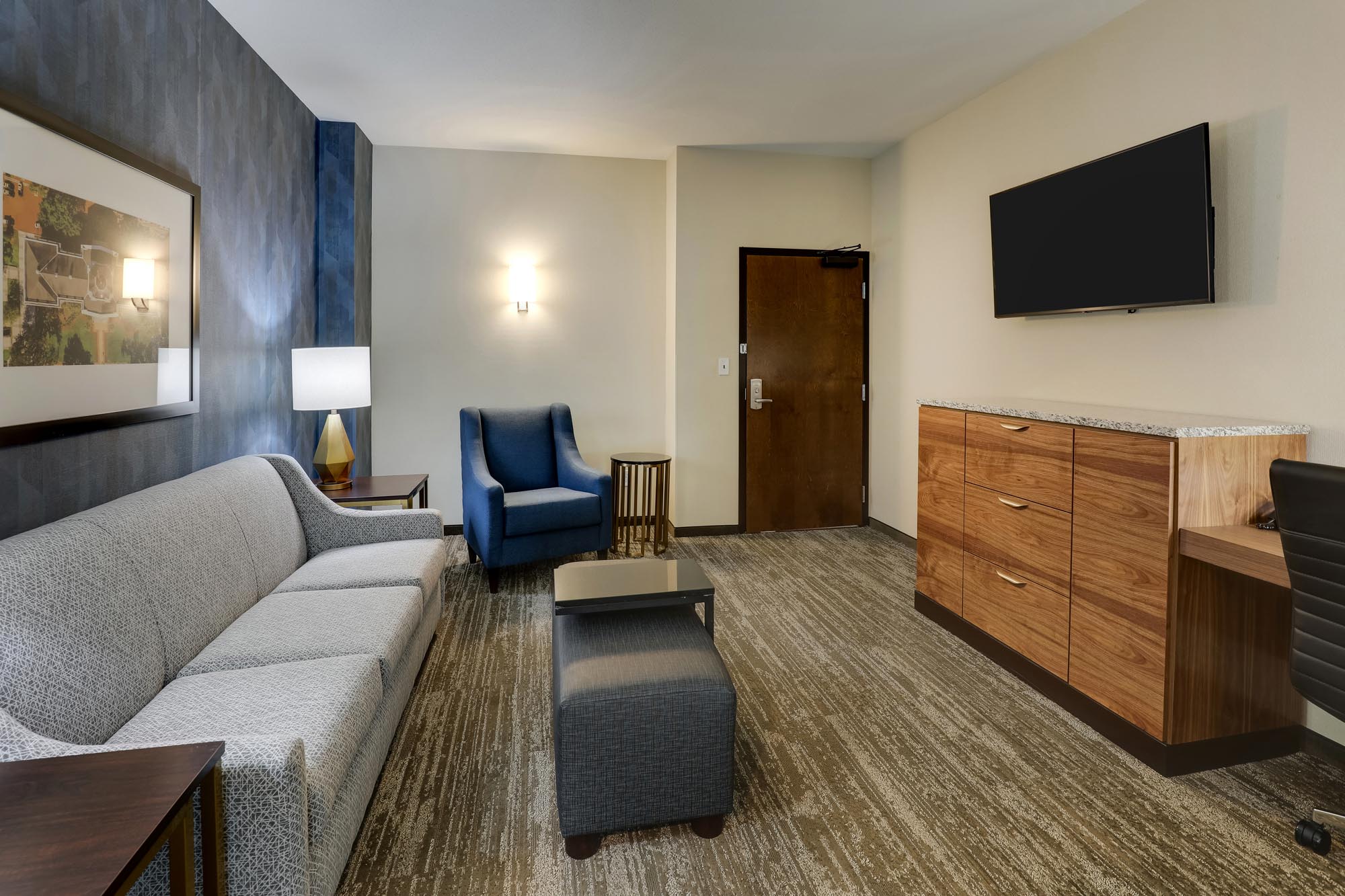 Drury Plaza Hotel Tallahassee - 2 Room Suite with 2 Queen Beds