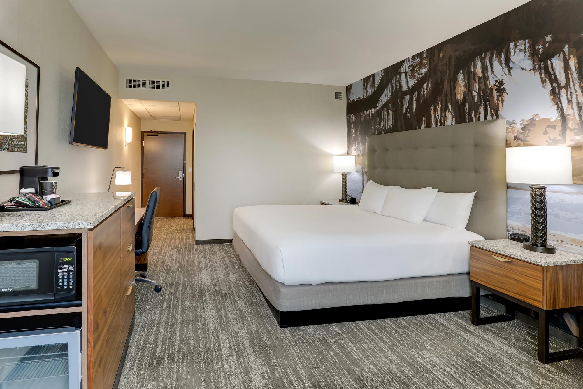 Drury Plaza Hotel Tallahassee - King Room Deluxe