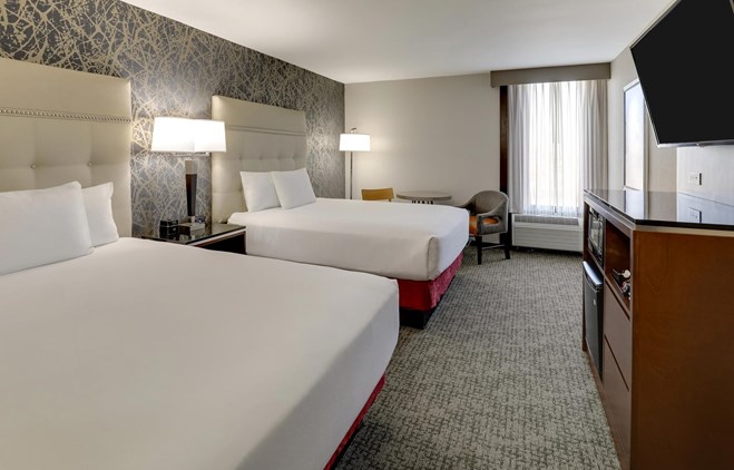 Drury Inn Paducah - 2 Queen Deluxe Guestroom