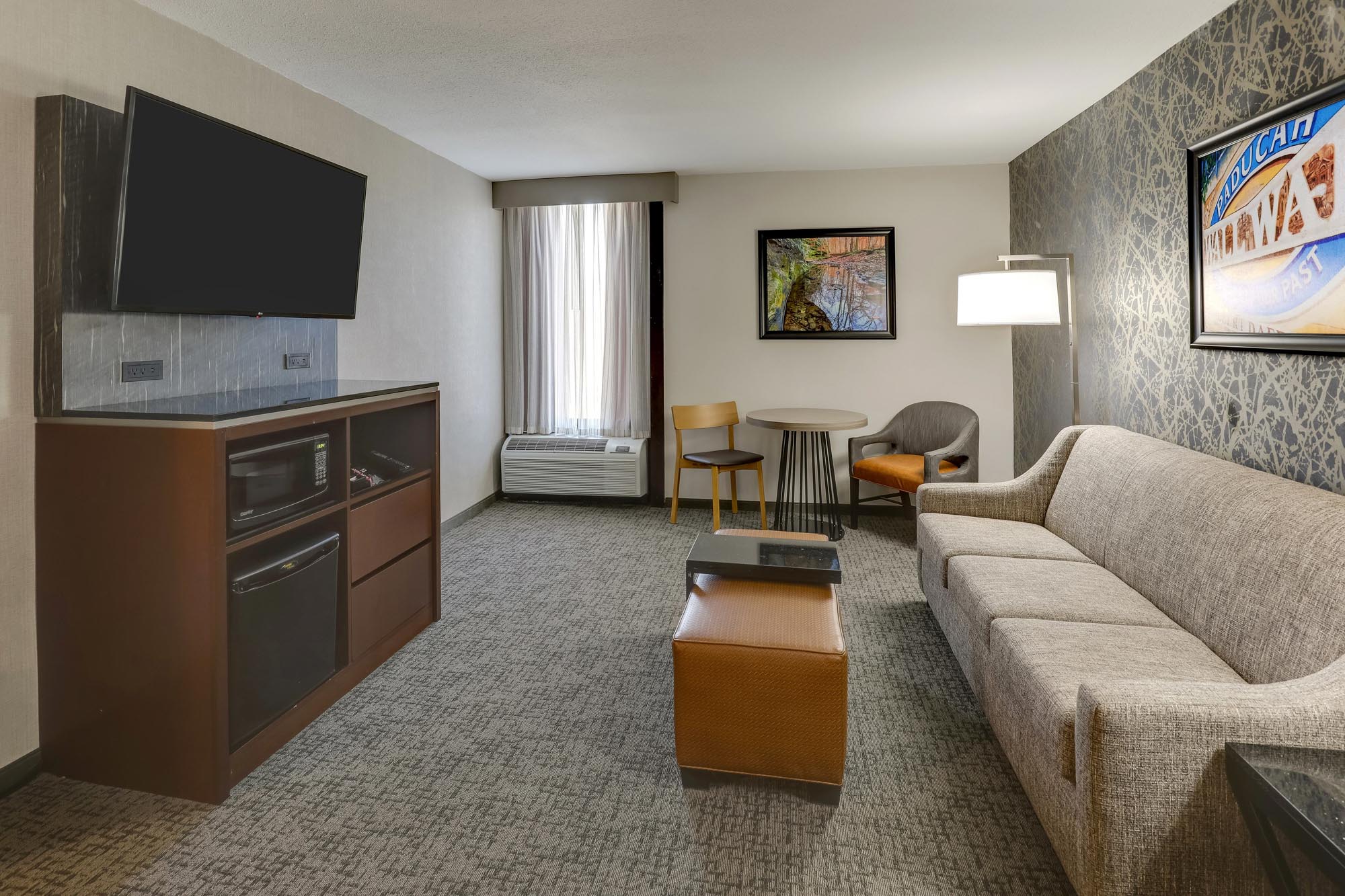 Drury Inn Paducah - King Suite