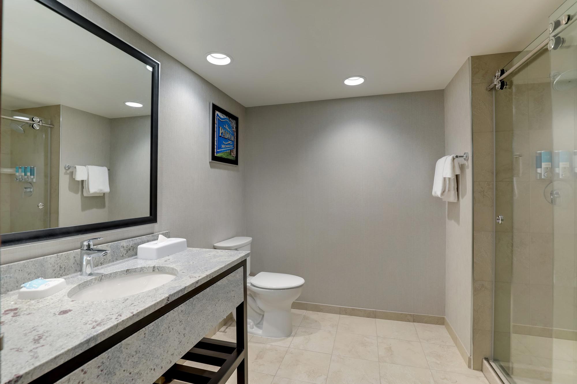 Drury Inn Paducah - Bathroom