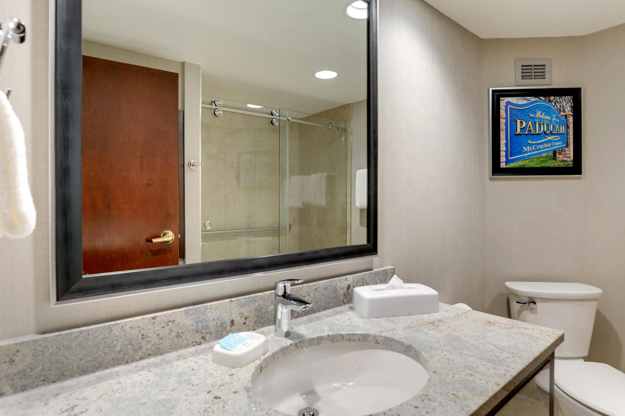 Drury Inn Paducah - Bathroom