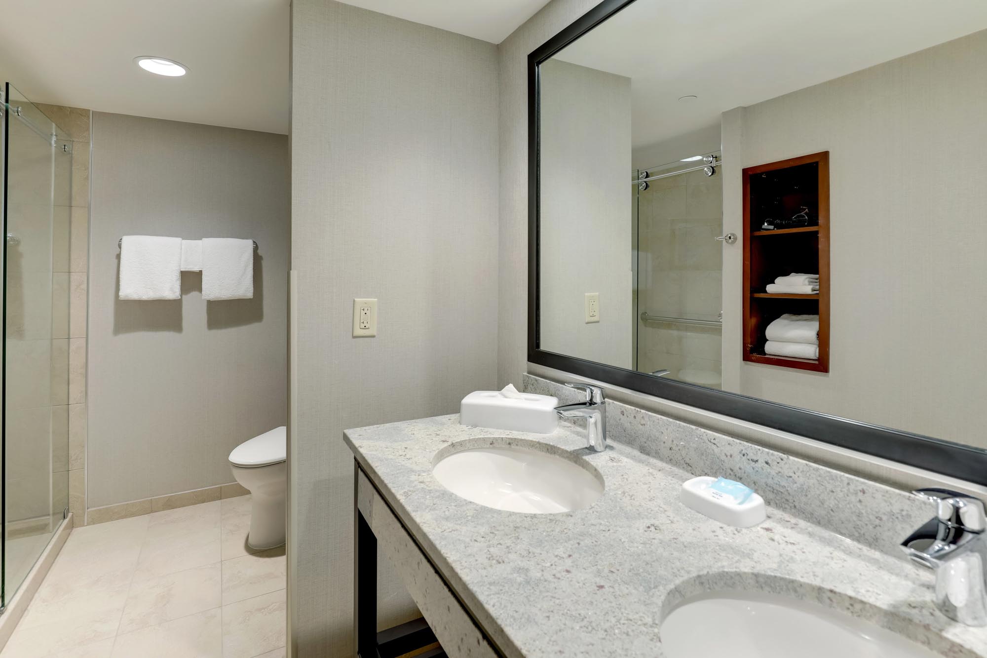 Drury Inn Paducah - Bathroom