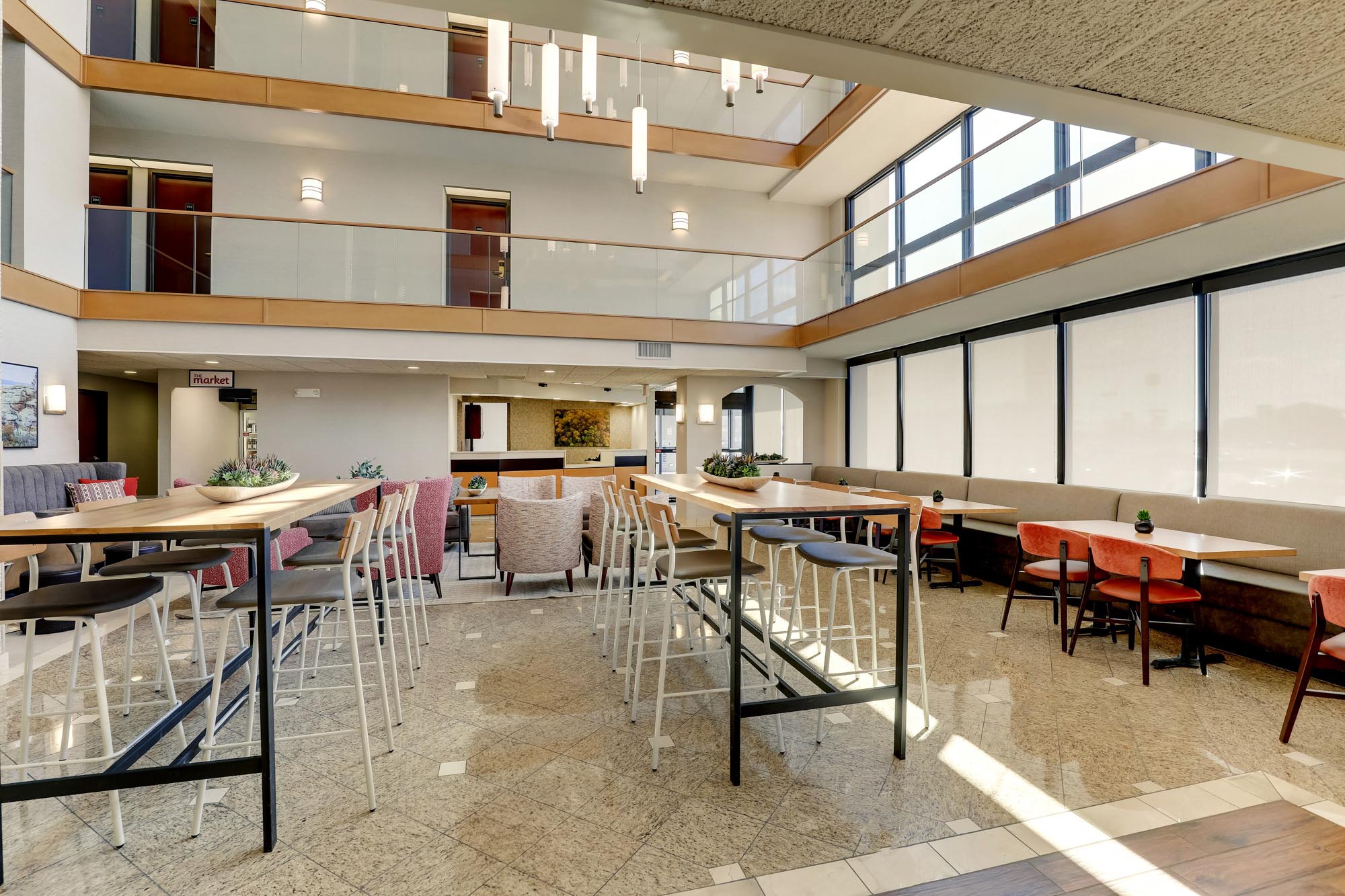 Drury Inn & Suites Marion - Dining Area