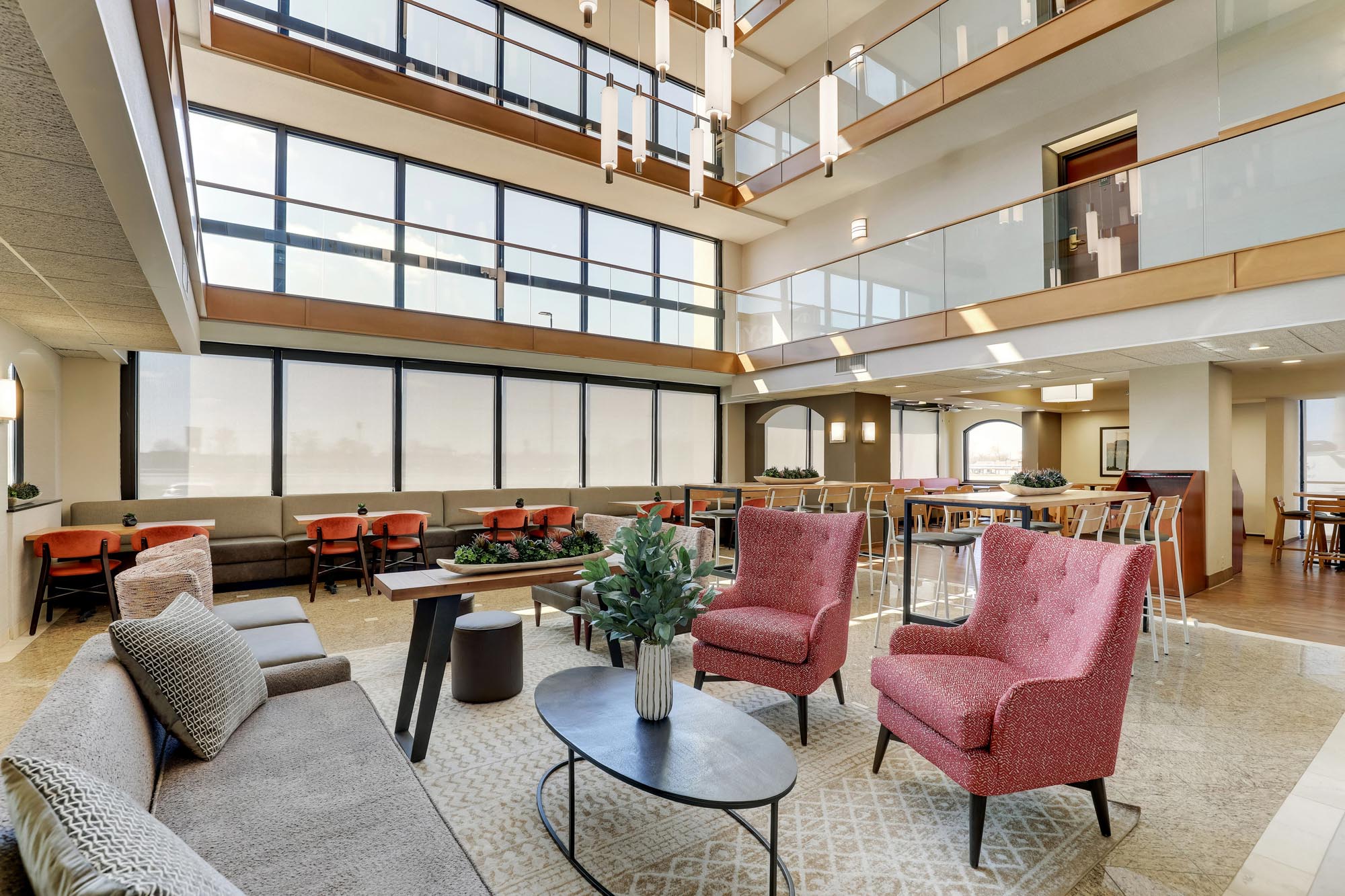 Drury Inn & Suites Marion - Lobby