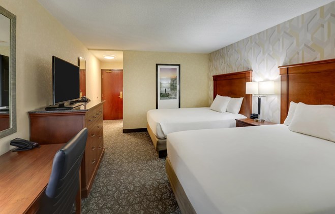 Drury Inn & Suites Marion - 2 Queen Beds Deluxe
